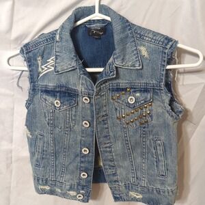 Art Class Girls Denim Vest Studded Guitar Graphic Distressed Sleeveless‎ XS 77